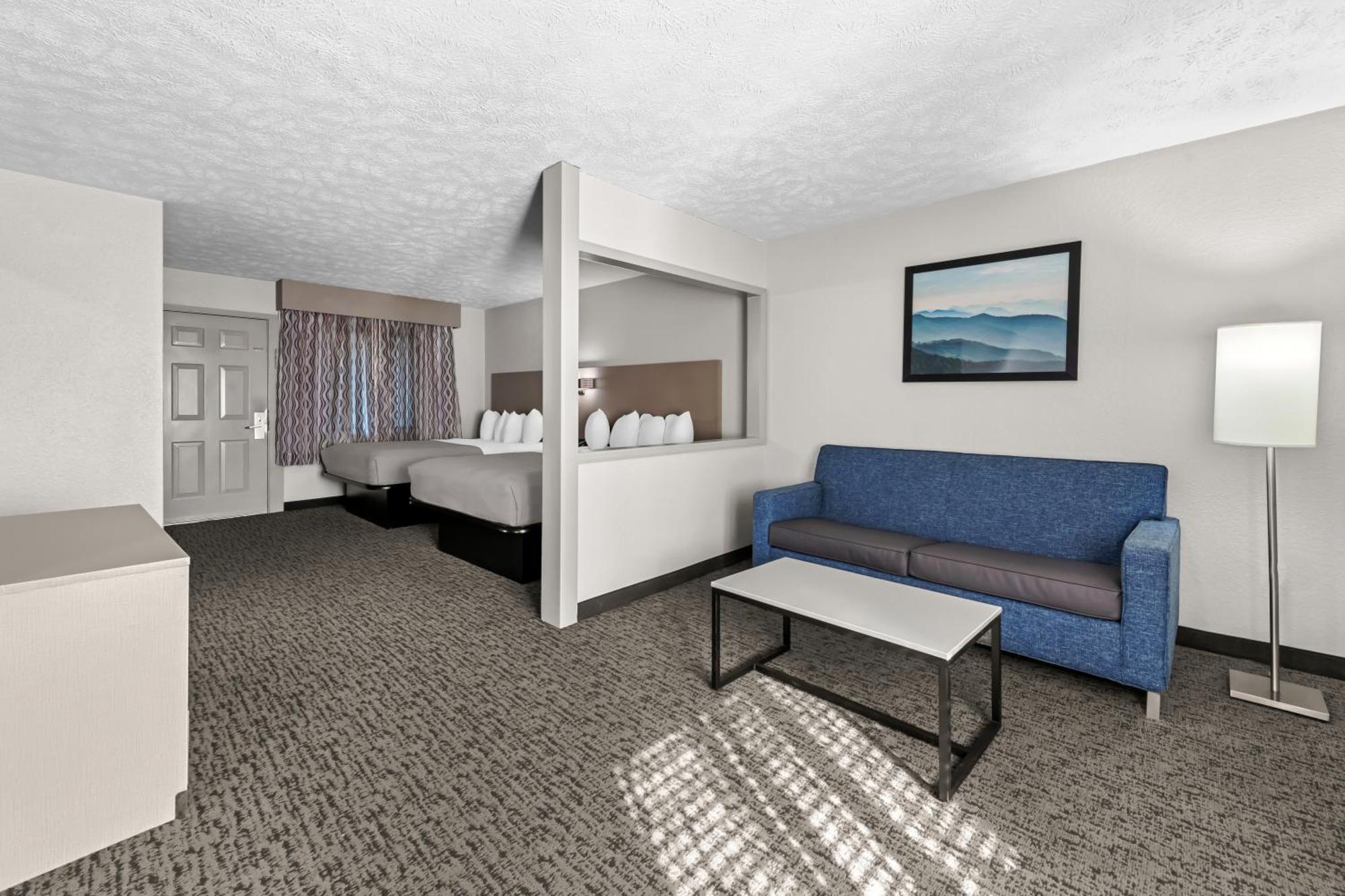Quality Inn & Suites At Dollywood Lane Pigeon Forge Exterior foto