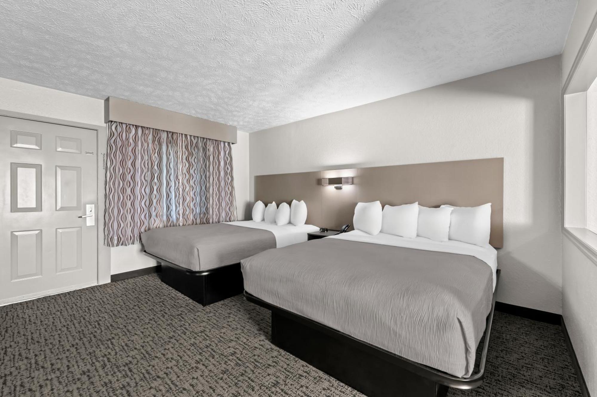 Quality Inn & Suites At Dollywood Lane Pigeon Forge Exterior foto