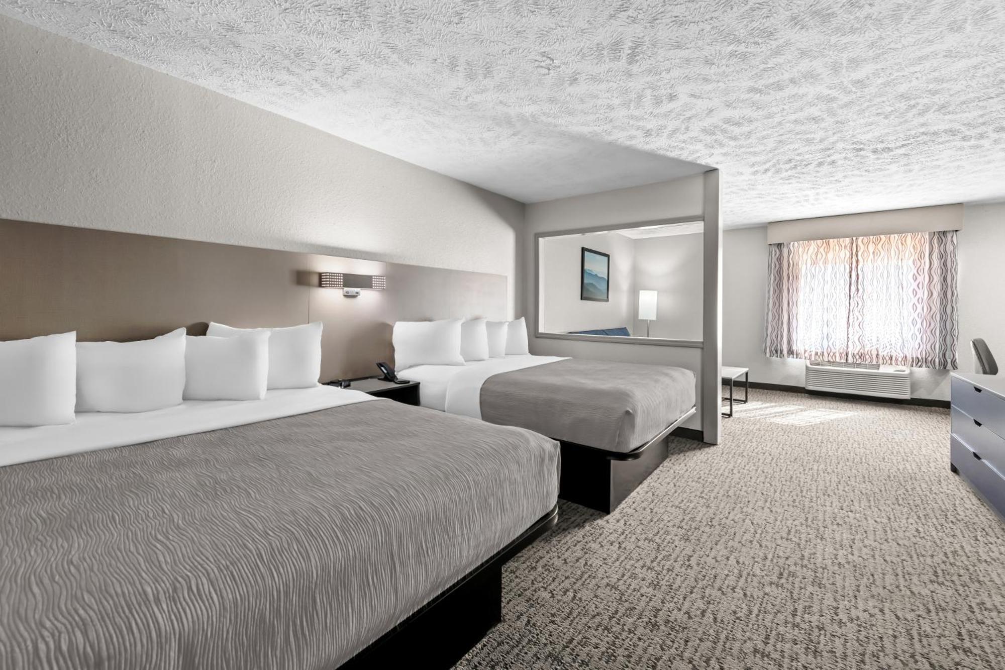 Quality Inn & Suites At Dollywood Lane Pigeon Forge Exterior foto