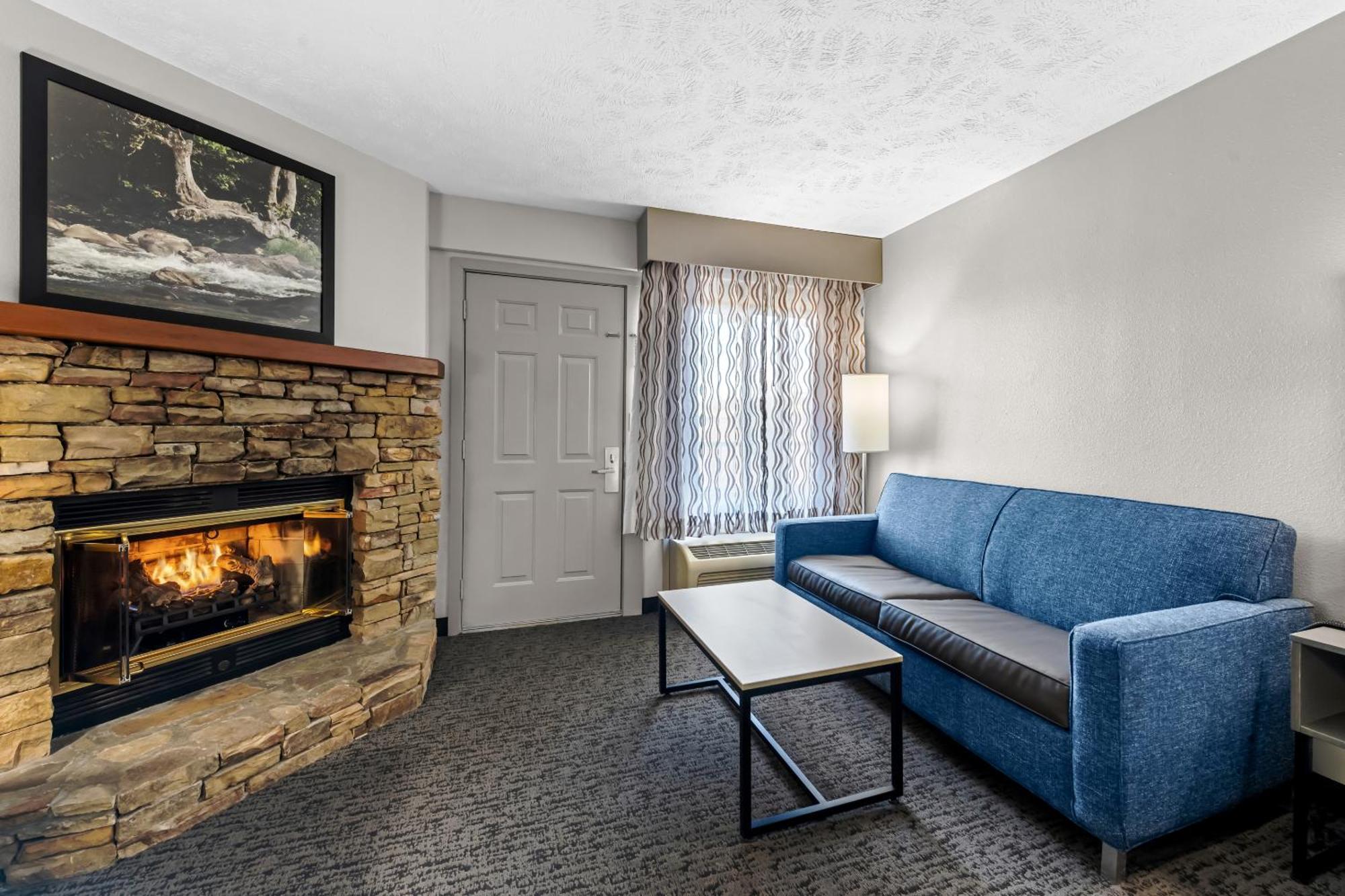 Quality Inn & Suites At Dollywood Lane Pigeon Forge Exterior foto