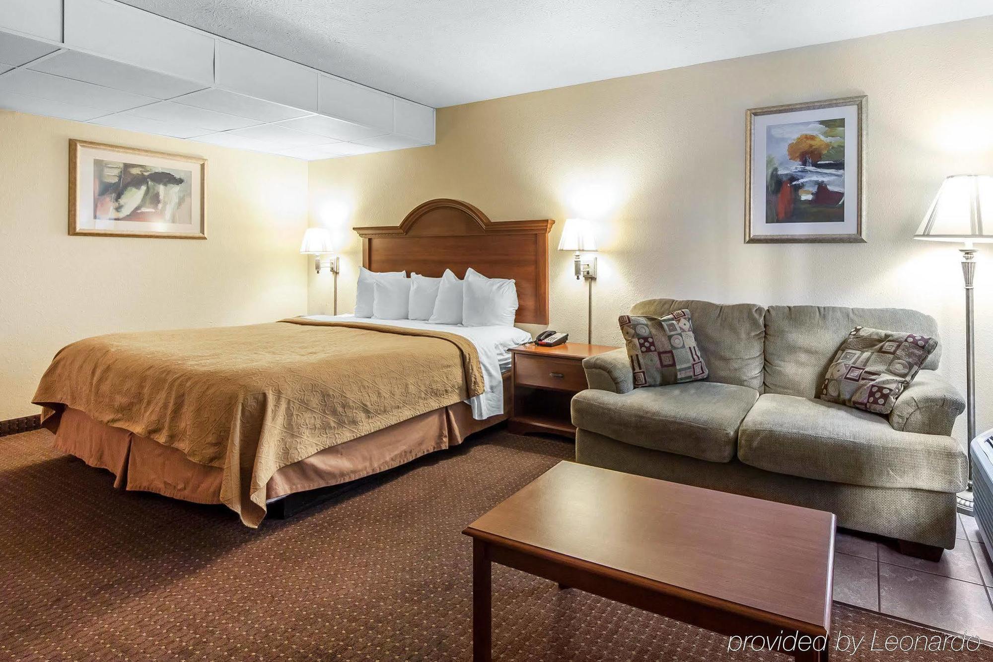 Quality Inn & Suites At Dollywood Lane Pigeon Forge Exterior foto